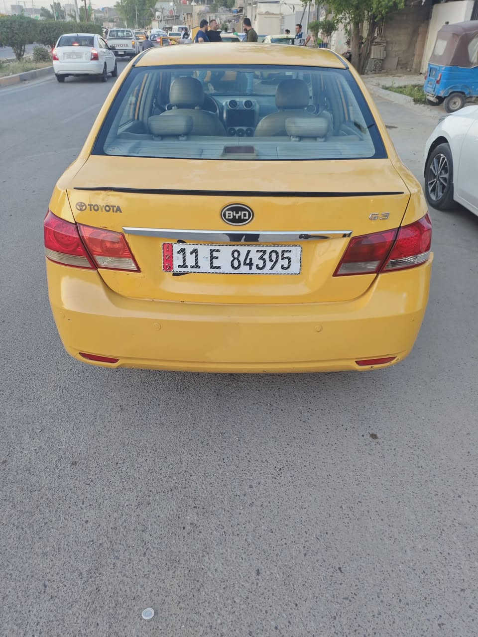BYD 2013 بي واي دي موديل 
  كير ومكينة ياباني بلادي كير عادي
💯 شاشة وسستم صوت جديد
 رقم بغداد انكليزي ب اسمي
سنوية جديدة مصفرة هيئة غرامة
شرط التحويل ثاني يوم
بغداد الكرخ
واتس اب/ ***********
