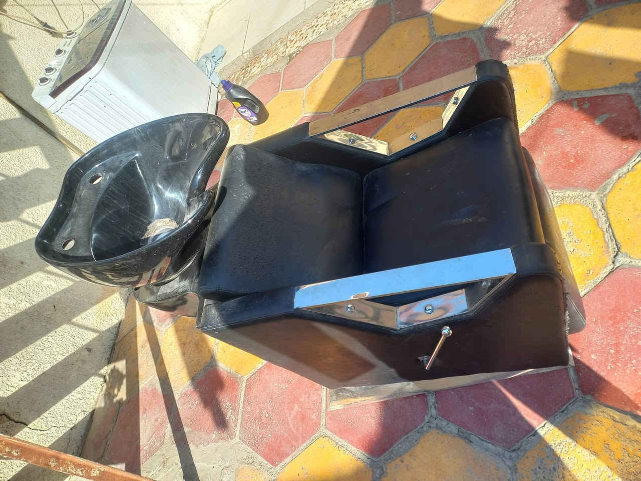 بغداد مدينه الصدر الحبيبيه
نقص فقط خلاط 
الراس متحرك 
سعره ١٠٠ الف 
وتساب ***********
