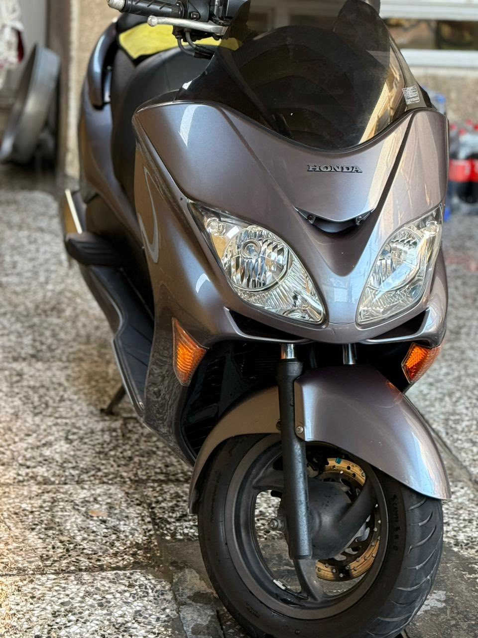 سلام عليكم فورزه 8.0 الدراجه نضيفه وكامله وكل نقص مابيهه مكفوله من التاير للتاير اريد اراوسهه بوكسر مرقم العنده لايقصر ***********
