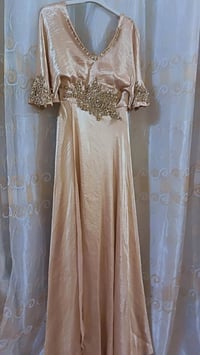 فساتين • نظيفات • خصم بالكمية