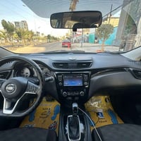 للبيع نيسان روج 2017 سبورت ماشي 43 ألف ميل حقيقي  كلين تايتل بدون ضرر ...