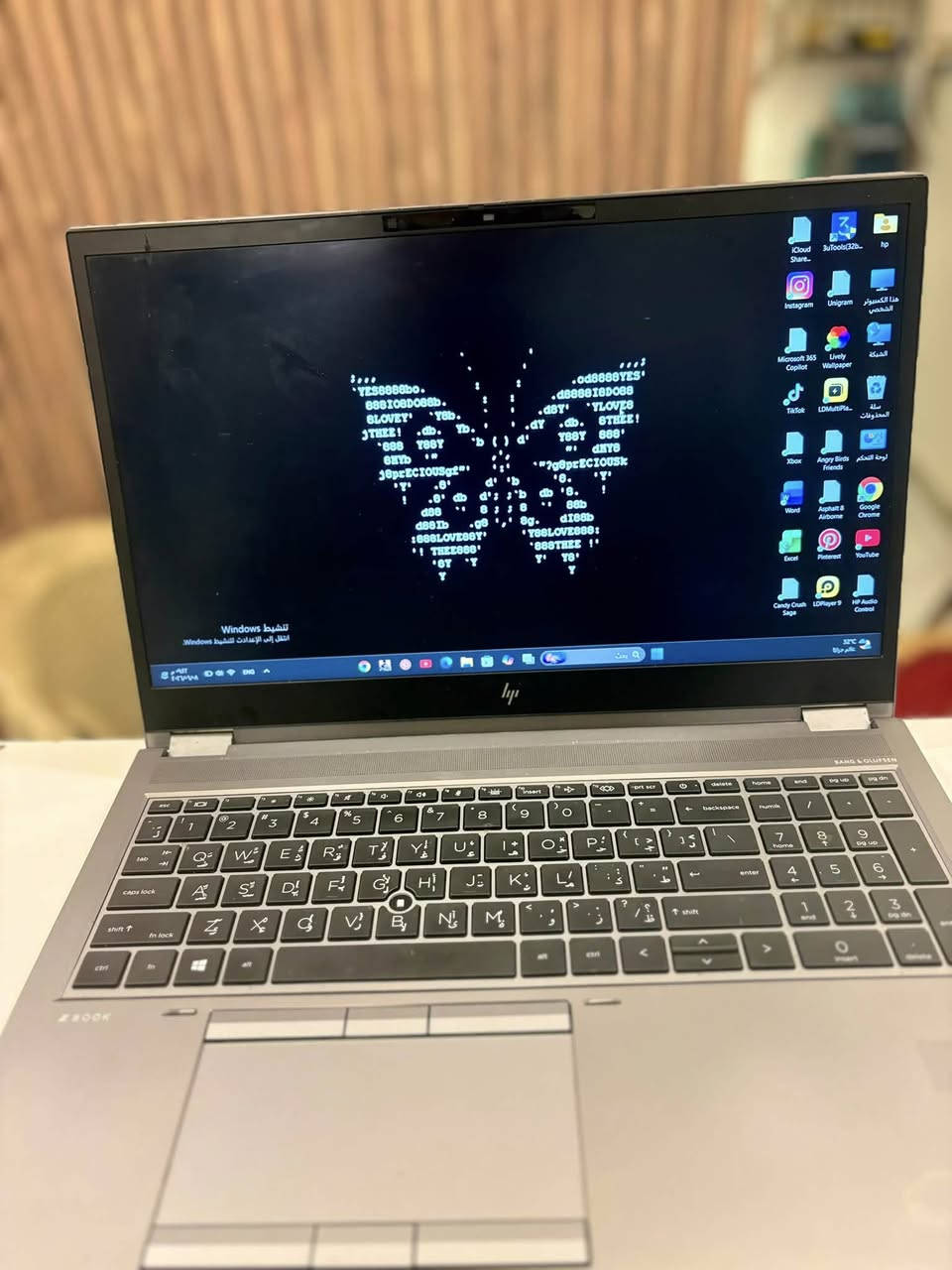 السلام عليكم، متوفر للبيع لابتوب من الفئة الاحترافية العليا HP ZBook Fury 15.6 inch G8، الجهاز غني عن التعريف، مخصص للمهندسين، المصممين، والمبرمجين، ويتحمل أعلى درجات ضغط العمل المكتبي والغرافيكس. 💻 المواصفات الفنية للجهاز المعالج: Intel Core i7-11850H (الجيل الحادي عشر القوي جداً بـ 16 نواة لأداء خارق الرام: 16 جيجابايت (RAM 16GB) تضمن لك سلاسة تامة في التنقل بين البرامج الثقيلة. الشاشة: 15.6 بوصة. نظام التشغيل: Windows 11 Pro الأصلي مفعل ومحدث بالكامل. ✨ مميزات إضافية: الجهاز من سلسلة Fury المعروفة بالتبريد الاحترافي وقوة التحمل العالية


**إذا كنت صاحب هذا الإعلان وتريد حذفه لأي سبب، رجاءا أرسل رسالة إلى الدعم الفني**