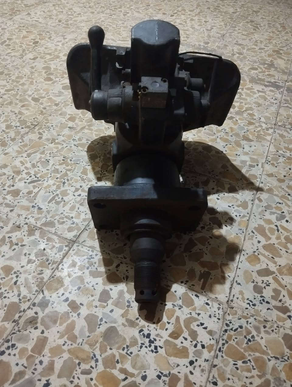 ساحبه للبيع مال كرواتي بدون صمونه السعر 150الف المكان النجف للاتصال على الرقم ***********او.  ***********
