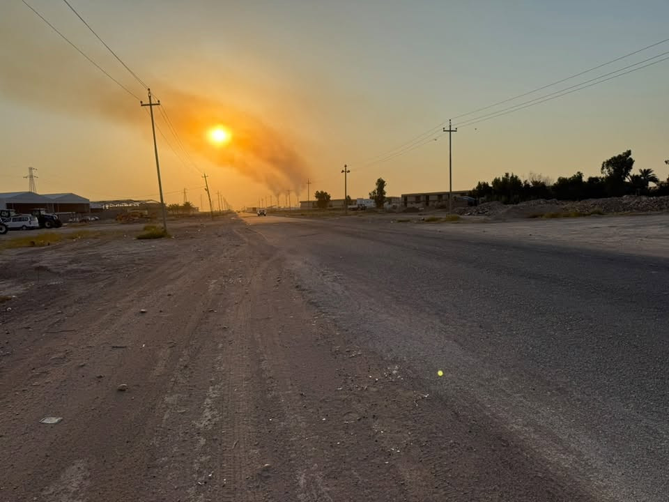 10 دوانم طابو صرف سند ( 25 ) 
بجانب شركة ( انيو هولند )
الوجه / ( 42 ) م 
على شارع ( المعارض ) الجديد 
تحويل ( مباشر ) 

للاستفسار مراجعة مكتب ( غيدان ) للعقار  
واسط - الزبيدية - مقابيل حي ( الصناعي )  
***********  
*********** محمد سيد غازي
