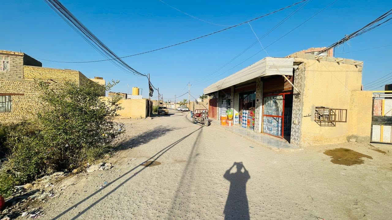 قطعه زراعي للبيع
مساحه 300 متر 

وجه 12 ونزال 25 

طريق سوك فضليه نزله مدرسه الامام الباقر تبليط قريبه للشارع لعام مسافه 200 متر 

كافه لخدمات متوفر كهرباء ماي تبليط قريب مدارس مستوصف 

السعر جدا مناسب 9 وبيه مجال للشراي 

لاستفسار والتواصل خاص او على الارقام لتاليه

ابو امير  :  ***********

منتظر حازم :  ***********

نستقبل كافه العروض الطابو والزراعي بيع وشراء في جميع مناطق سوك الشيوخ في مكتب الأمير للعقار  حي الجوادين قرب الصيدليه مباشرتا
