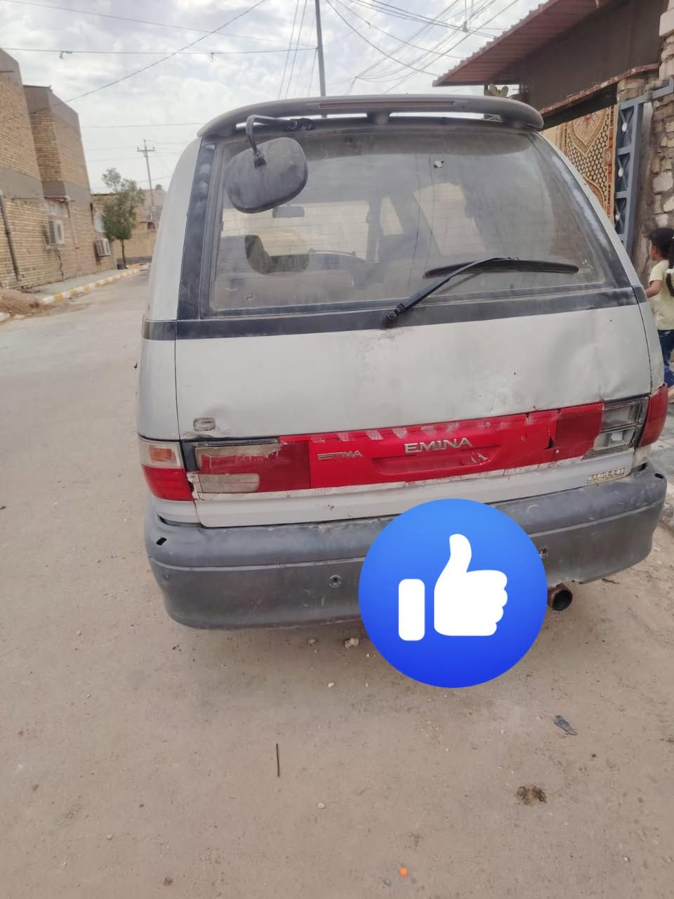 سياره تيوته فان  ٧ راكب سياره ياباني  عوزه بس كهربائي مضبوط كله جديد عقل نوزلات بلكات بس تخربط عوزه بس كهربائ  سعره ١٣ وبيه مجال  رقم دياله صاحبه بلعزيزيه ***********
