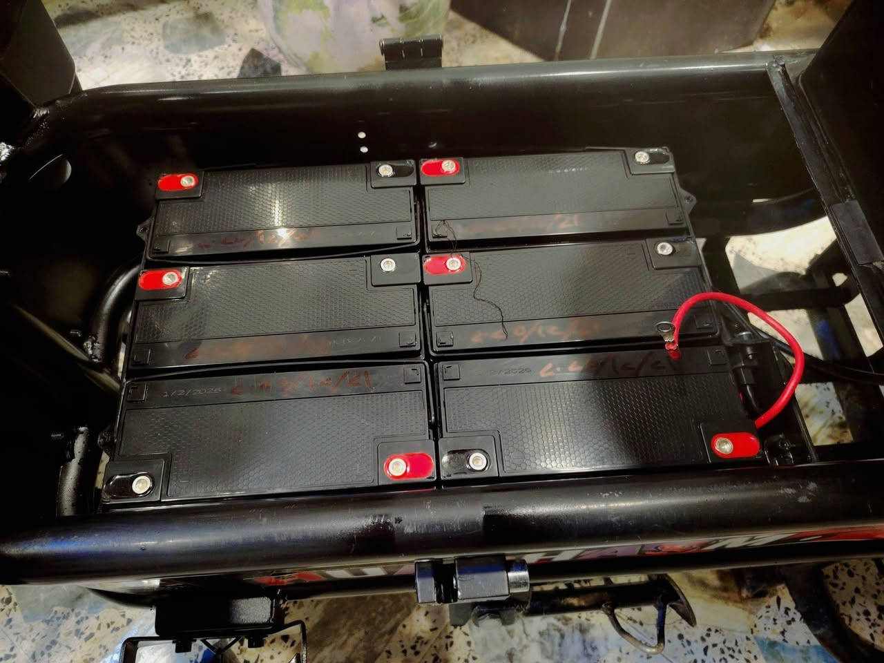 دراجة هيوشة  
دراجة هيوشة  حديث     للبيع  2025 💢
مواصفات/...💫
1. MP3 بلوتوث💯
2. مانع سرقه 💢
3. دبل اشاره 💥
4. تحكم عن بعد 💥
5. تشغيل ذاتي 💯
6. + لايت كدام و وره 💯
7. تايرات جدد💢
8. 💫 بطاريات جدد عدد ٦🔋
 بطاريات   46 امبير حقيقي 
9. 💥 مستخدم شي بسيط 
10  الماطور كامل 💢
11. موطور  النضافة كدام عينك 💯💯💯💯💯
12 كلشي شغال بي  🏷
_ _ _ _ _ _ _ _ _ _ _ _ مستخدم قليل    _ _ _ _ _ ...
ملاحظه/ 🖐👉
العنوان الكامل   الفلوجة 
               💢الماطور جديد  💢
السعر  《 ٧٥٠   》بي مجال اذا شراي 🔒💲💸
للاستفسار أكثر 《》📩
*********** بي واتس
***********
