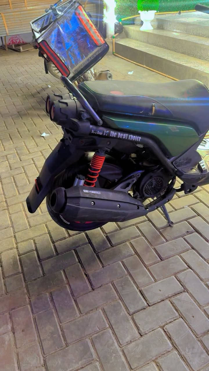 البيع صار شهر من نازله***********مكان الدوره
