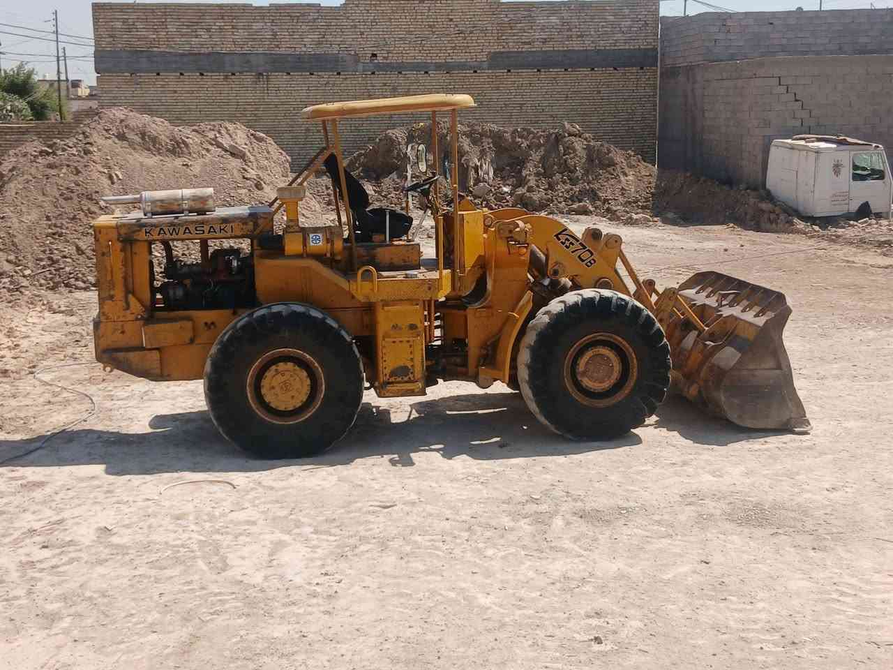 السلام عليكم للبيع شفل كاوسكي ٧٠ بي موديل٨٣ رقم نينوى ابريك ٤ويالة جاهز للعمل رقم الهاتف. ***********
