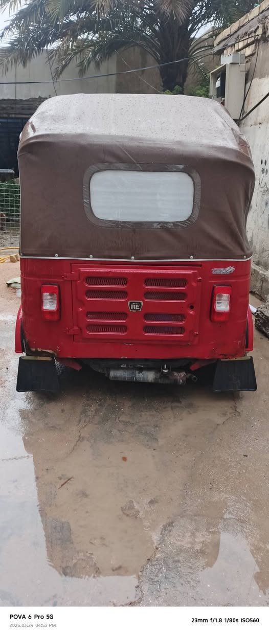 تكتك للبيع موديل 17وراق وراق معمرة عام مكينة وكسل خير من الله مكان بغداد كمالية شارع لصفر للتصال ***********
