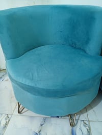 ٨ مقاعد • قفل • جديد
