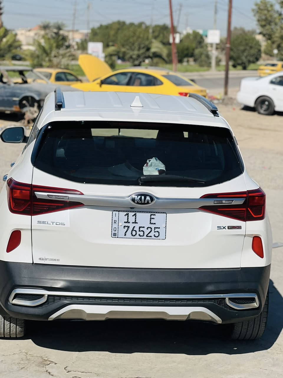 سلام عليكم سياره سيلتوس 2021
السياره فوووووول مواصفات 🧚🏽‍♀️💕للأخير 

لايتات زنون عالي ناصي كشن كهرباء تدفئه بل كراسي

تحكمات ستيرن تشغيل عن بعد بصمه ابواب بصم 

تشغيل 🤍 بنرامه شحن لاسلكي كرسي كهرباء ❤️🤍

لايتات الداخل لمس تشغيل المكان بغداد السعر 140وبيهه مجال السياره بيهه جاملغ وبنيد الجاملغ اليمنه مبدل اثر شخوط 🤍***********
