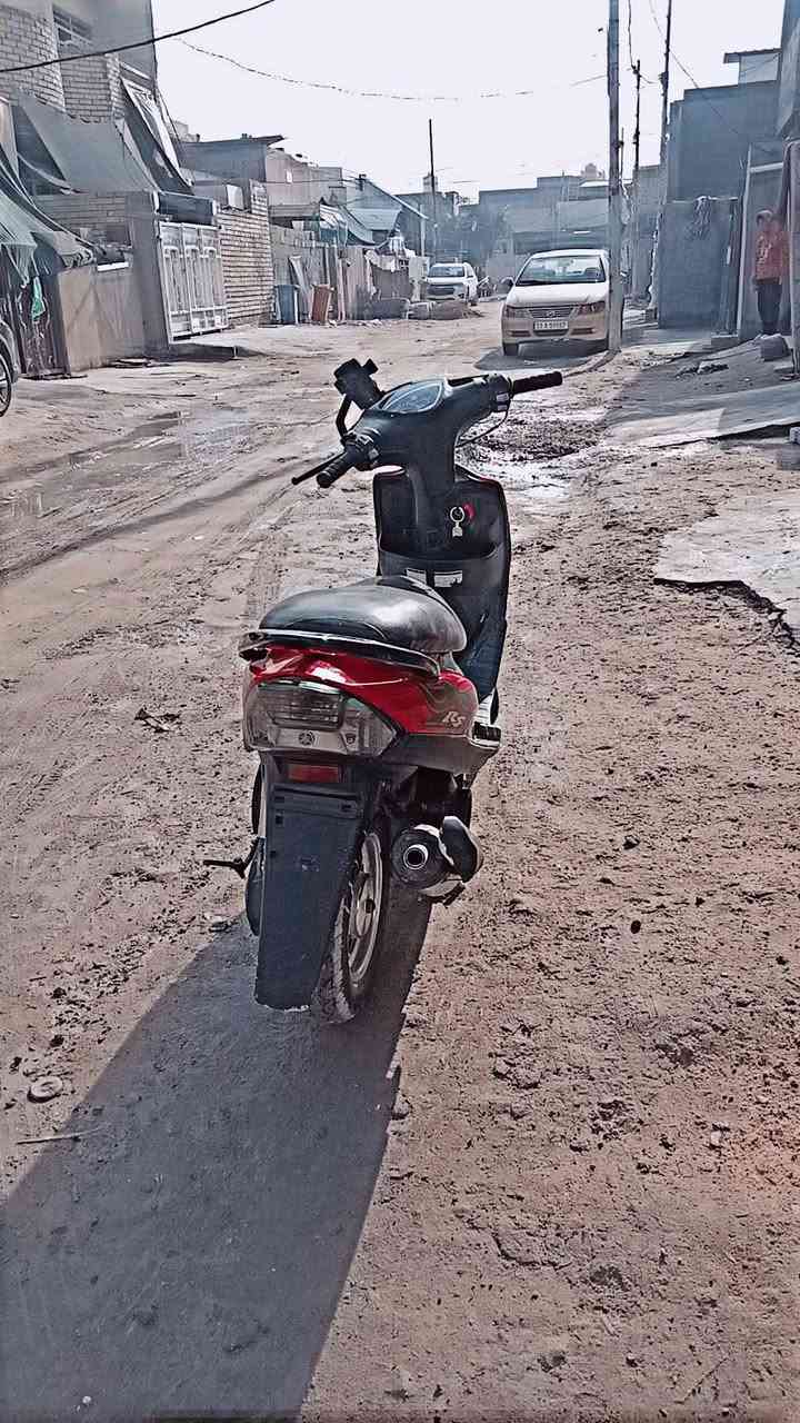 سلام عليكم دراجه ماكس نضيفه دراجه حلوه كل نقص ماكو بس لشاير واكفه بوشه 55دراجه شلعه نصبته حلوه دايرات جدد نضيفه امانت الله  سعر650وبيه مجال بصيط مكاني شهداء البياع نتصال ***********
