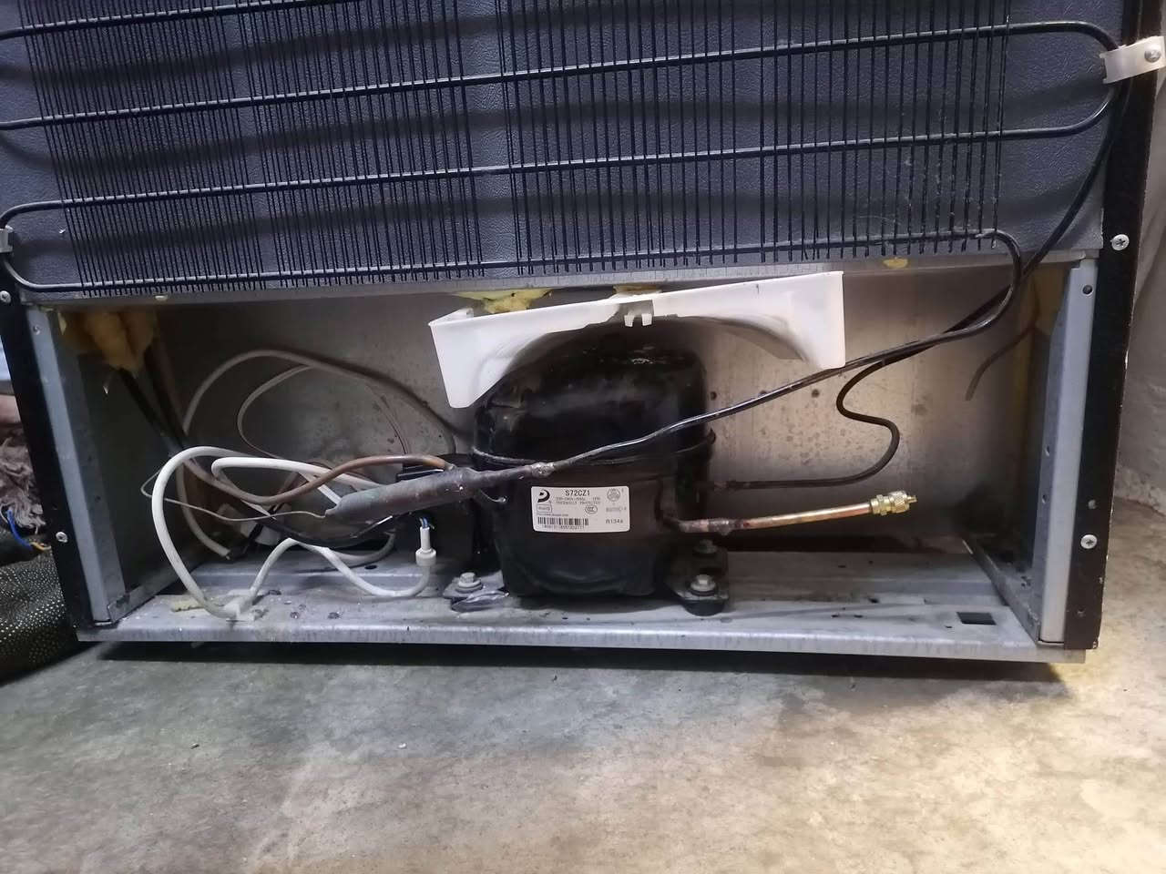 صيانه ثلاجات مجمدات جميع اجهزة التبريد 
🧰(((ورشة متنقلة في جميع أحياء كركوك)))
 🧑‍🔧🧑‍🔧صيانة موقعية داخل منزلك لصيانة وتصليح 🧑‍🔧🧑‍🔧
#االثلاجات ..🫕♨️
#البرادات🌀
#عارضة المحلات🔌
#صيانة السبالت🚿🪛🔧
#صيانه غسالات اوتوماتيك وعاديه 
 الأجهزة الكهربائية المنزليه🏘️
: ورشة اسطه محمود كركوك 

💥للاستفسار....*********** ⬇️ 
ملاحضه مانطلع اله وانت راضي
💫🙏💫🙏🙏💫🙏🙏💫🙏💫 كركوك, العراق
