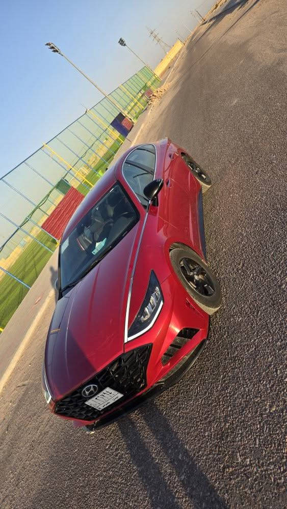 سوناتا موديل 2020 وارد امريكي بعد اربعه اشهر يصير حره محرك جي تي اي بيها اربع قطع صبغ والباقي كفاله من ضربه داخل السعر116 مكان السياره بصره قرنه بالمنصور*********** اثير*********** البصرة, العراق

