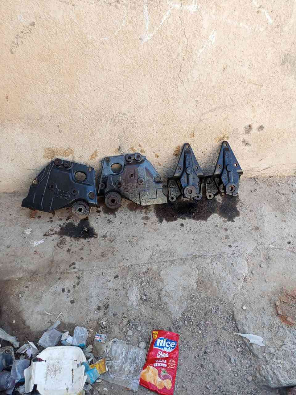 السلام عليكم كراجي للبيع مال مان مهات البرغي ***********
