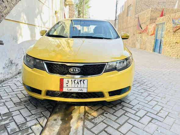 سلام عليكم 
كيا فورتي 2012
حادثه شويه بالبنيد وجاملغ امامي بدون تبديل 
وبالعراق طخات خفيفه موضحات بالصور 
سياره حلوه وجاهزة ماناقصه اي شي 
قبل اسبوع مطلعه من الصبغ عام
بااسمي تحويل ثاني يوم 
بغداد مدينة صدر
السعر 98ورقه
***********
