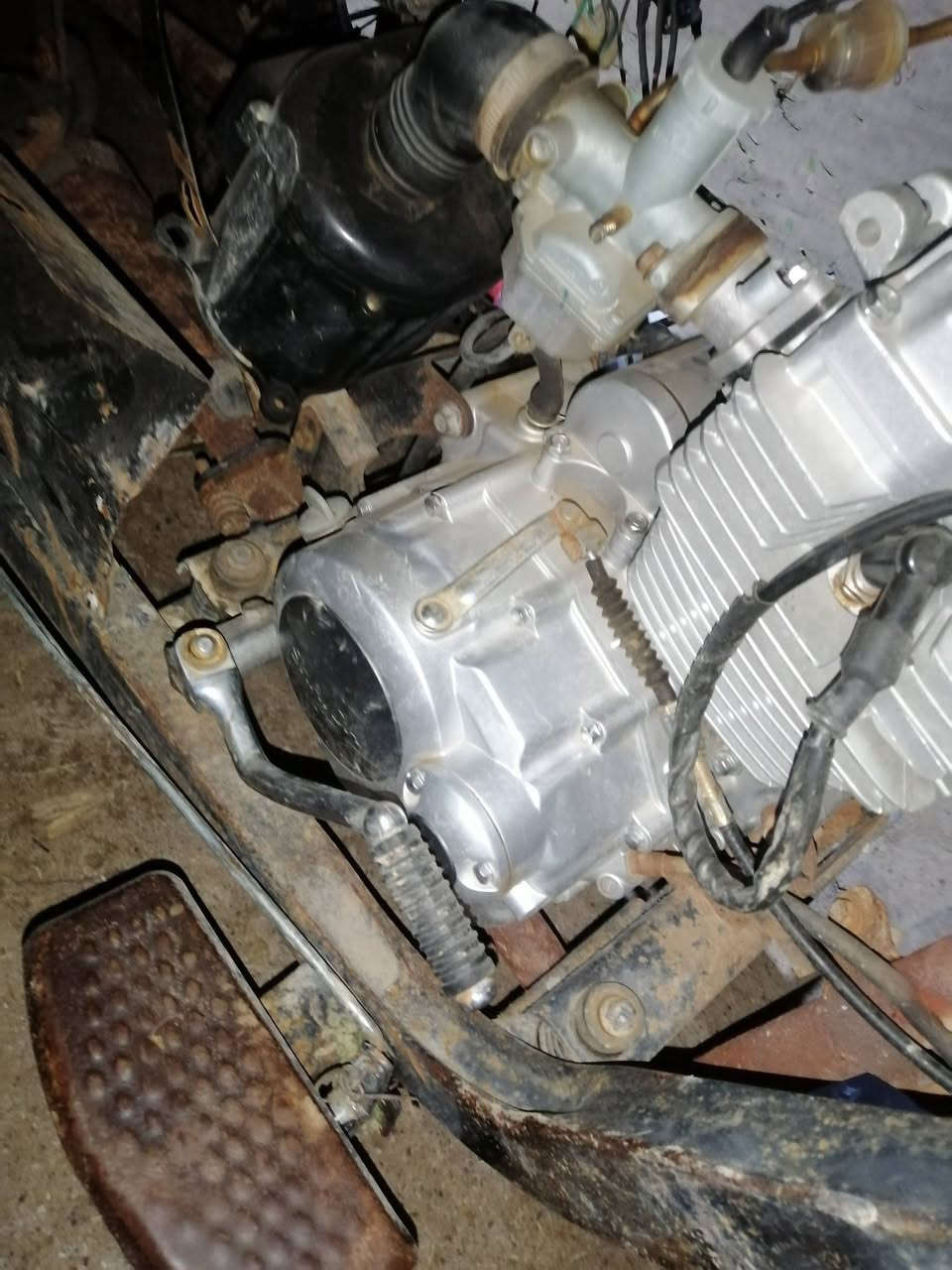 سلام عليكم شباب ستوته مديل ٢٠١٨ أوراق اصولي مكينتهه ٢٥ مامفتوحه الستوته مكفوله كفاله خاص مغلق اتصل ***********
