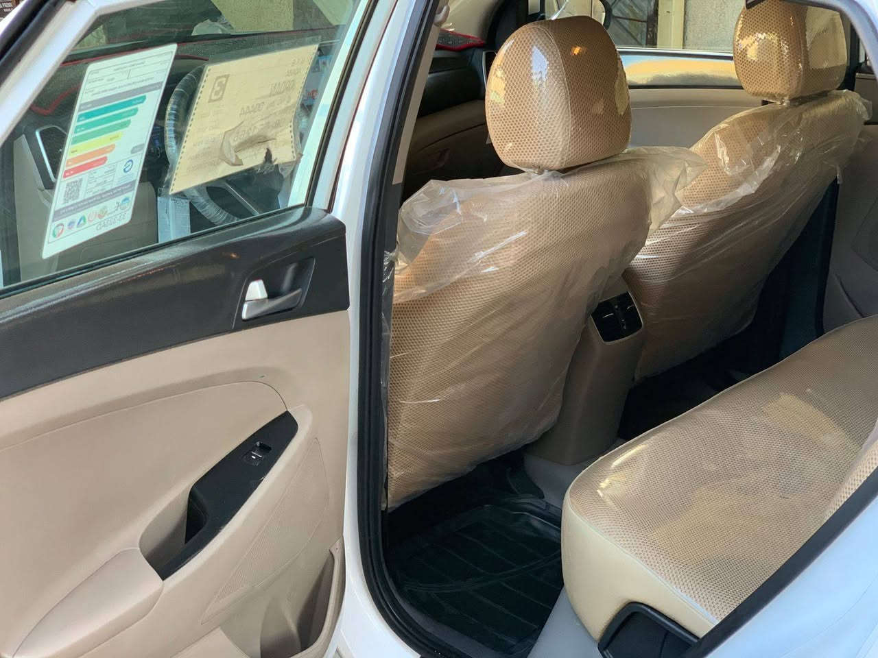 سلام عليكم عندي توسان 2020 سياره جديده خير من الله  بيهة اثر حالوب خفيف ولباقي كفاله  عامه ماشي 22الف حقيقي شرط سونار سياره ما طالعه مضمومه الله شاهد  سبير منازل لزكات الشركه بيهة بسمي  مكاني بغداد الجديده الستفسار خاص رقم الهاتف***********
