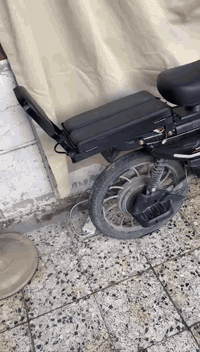 @الجميع
دراجه شحن للبيع

بعدها جديده استخدام شهرين اي شي ممبدل بيها 

السعر700وبي مجال

العنوان بغداد حي لجهاد 

للستفسار ***********
