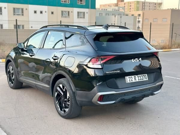 السلام عليكم كيا سبورتاج 23 اكس برو فول موصفات
محرك 2500 تنفس طبيعي 
كير مكينه مكفوله 
حادثها 4 قطع ابيع صبغ حزام 
رقمها اربيل تخم تاير جديد صدر امامي خلفي جديد 
مكان السياره بغداد وسعرها مناسب 167 ورقه وبيها مجال ***********
