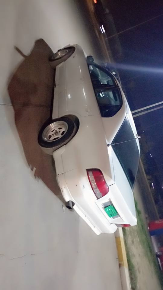 كلاند موديل ٢٠٠١ئارم بلاستيك ناوزه رد توماتيك ته بريد سارد و كه رم ٤ جام كاره بأي شاشه ئايبات ٤ تايه و ويلي شازي له سه ره مه ركه زي بشت بيشي كه بسه براوه وه ركه ران به شه رت كاره بأي كشت كياني به شه رت شوين هه ولير *********** أربيل, العراق
