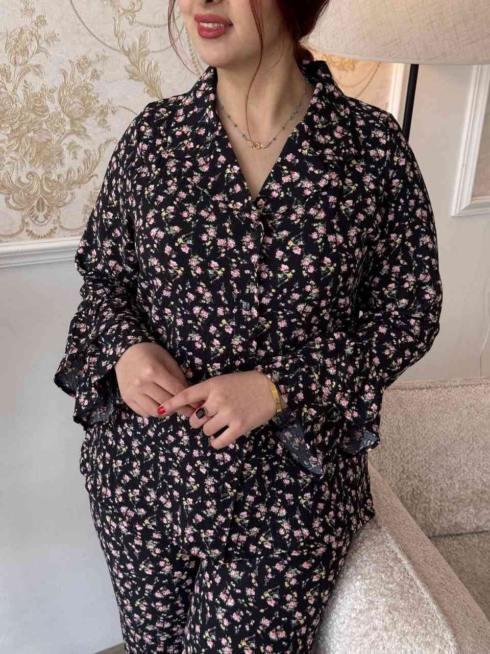 حجزززز مسبق 
تراك كريشة الخامه ممتازة 
القياسات L xl xxl 
لا يطفر لا يذب لون ولا صبغ 
اللوان تجي مشكله مو اختياري 
السعر ١٦٠ الف


**إذا كنت صاحب هذا الإعلان وتريد حذفه لأي سبب، رجاءا أرسل رسالة إلى الدعم الفني**