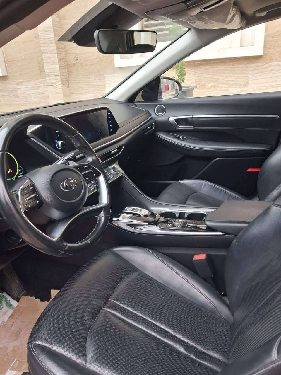 للبيع سوناتا 2023
خليجي 
 السعر 220 بيه مجال 
فول مواصفات 
السيارة ماشية الف 38KM
سيارة بحالة الوكالة 
مكفوله كفاله عامه
المواصفات ..
1-بصمة ابواب لمس. + تشغيل + صندوق 
2- بانوراما (فتحة سقف ) + بردة سقف كهربائي 
3- 4 كاميرات امامي خلفي جوانب 4K + مركزية
4-  دشبول دجتال متغير 3 الوان 
5- كشنات خلفية هيتر 
6- كشنات كهرباء + كشنات خزن ميموري 
7- كشنات تدفئة + كشنات تبريد 
8- لايتات 4 عدسات زنون عالي ناصي
9- 4 رادرات + توقف تلقائي 
10- انارة داخلية مركزية لون احمر بلادي بيبان ودشبول
11- حساسات امامي + خلفي
12- كاميرات جانبيه بل اشاره في الدشبول
13-  شاشة الحجم الكبير 12 انج + تحكم عام عل سيارة
14- سستم صوت BOSE الصوت 12 سماعه ودمام 2
15- هاندبريك بصمة + اوتو هولد للتوقف في الازدحام
16- شاحنة طوارئ شحن سريع
17- منافذ USB امامي خلفي + اشاير مري                       18- تبريد قطعتين + تبريد شاشه منفصل
19- صندوق الكتروني يفتح عند الاقتراب
20- محرك 2500 
21- لدات امامية + بكلايتات لد  
22-شفتات بل ستيرن كير ( تبترونك رياضي )
23- نضام المساعدة على الاصطفاف
24- نضام الترحيب عند الاقتراب داخل وخارج السيارة
25- ويل سبورت 18 + ماسحات اوتو تشتغل بل مطر
26- 5 وضعيات قيادة + تغير اللون في الدشبول 
27- نضام تحديد المسار للسياقة بين الخطوط
28- مستشعرات بل باب من تفتح الباب تتوقف السياره
29-اضائة ليد داخلية اكثر من 10 الوان
30- تحكم بالسيارة من خلال الموبايل بخاصية 
31- نظام اناره ترحيب الصوتي
مكان السياره البصرة
اتصال + واتساب 
***********
