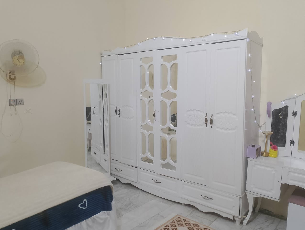 غرفه نوم فكتوريه تركي للبيع بس يرادله تعديلات بصيطه سعره ٣٠٠وبيه مجال


**إذا كنت صاحب هذا الإعلان وتريد حذفه لأي سبب، رجاءا أرسل رسالة إلى الدعم الفني**