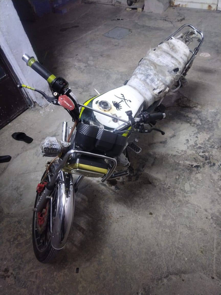 سلام عليكم دراجة ايراني سيفان 5كير للبيع
موديل 24

اوراق كاملة مال المعرض الدراجة نازلة رمبة

تايرات80٪

مكينة نضيفة كلش90٪

كهربائيات كلة شغال +نشرة على طول الدراجة 

دبلات امامي خلفي جدد 

معروضة 700 ابيها مجال قليل عنوان مدينة الصدر قطاع 29

***********
