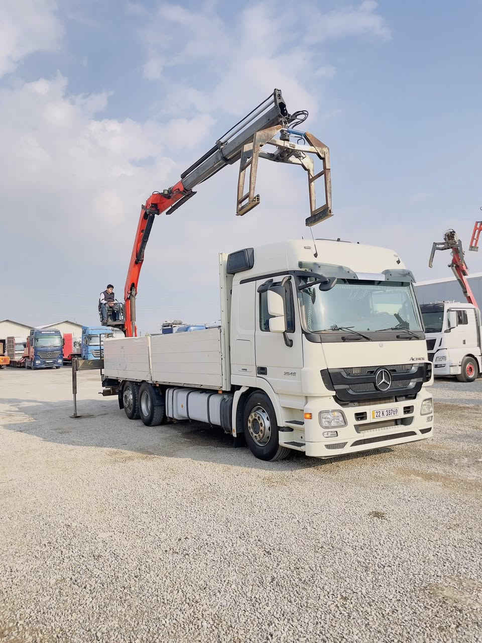 اكتروز عواجب بلادي كرين 
موديل 2010✅
كرين بالفنكر pk 15000
2546-ريتايدر سحال دوار 
كوله بشرط 
رقم أربيل تعويل بشرط 

      معرض   محمد علي

         ☎️📱 *********** 
         ☎️📱 ***********
    ساعات:  ٩:٠٠صباحاً   -  ٧:٠٠مساء⏰
    بيع وشراء جميع الاليات الثقيله ✅
           عنوان أربيل/ شارع كركوك ✅📍
