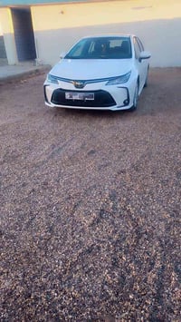 اخوان للبيع تيوتا كورلا 2025 زيرو ماشيه17.000 كيلو فقط يعني زيرو مرقم ...