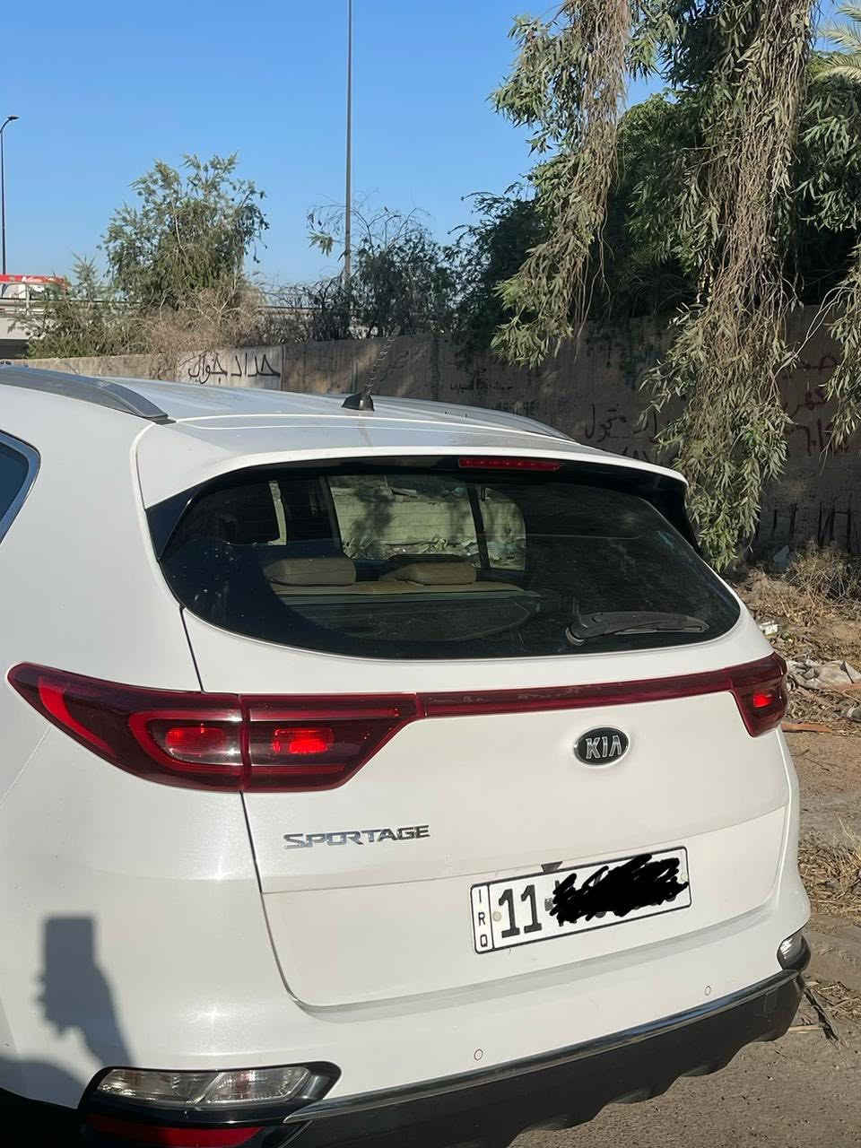 كيا سبورتج خليجي 2019شكل 20
سياره محرك 2000 دوش تحكمات ستيرن اشاير بلمري 
شاشه كامره يدات نيكل داخل حمصي ويل ١٩ تبريد قطعتين
٣ انظمه قياده حساس امامي حساس خلفي مري شفط
سياره ع ايدنه من هيه زيرو كلش جديده ونظيفه رقم بغداد بأسمي ومكفوله عده شويه صبغ بل جاملغ مابيه شبر اثر شخط  حتى دعاميات بلاد كشن جلد 
مكانها بغداد كرخ سعر185وبيه مجال بسيط
للاستفسار ***********فقط بيع
