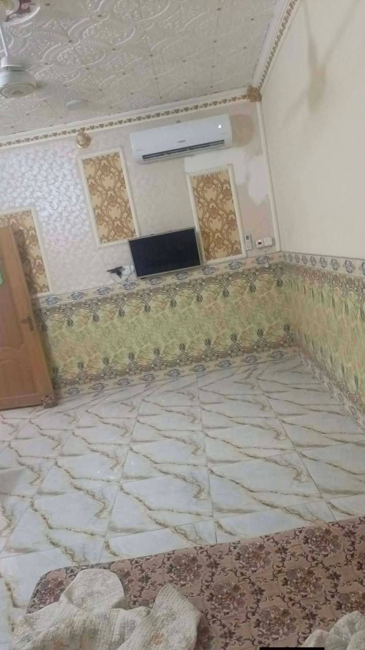 بيت للبيع في معمل ورق مساحه, 300 او ستفسار اكثر عله هذا رقم ‏‪***********‬‏
