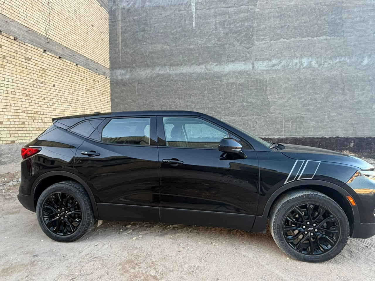 بلايزر
2023
مكينه 2000 تيربو
LT2
ويل 20 المرغوب
وباقي المواصفات المعروفه

ماشية 26 الف كم

حادث  جدا خفيف اقل ربع بنيد صبغ

ونص دعاميه

والباقي مكفول

مرقم بغداد الدولي

مكاني كربلاء 

***********

السعر 

220
