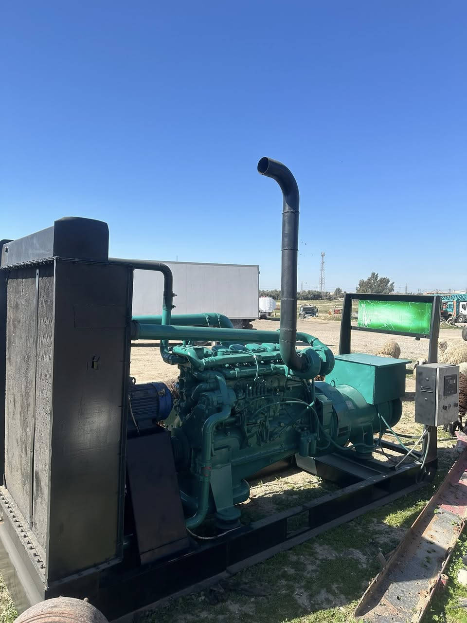 للبيع مولد فالفو اف12 حجم122محرك استندر لاصرف ولا بخار بشرط توليد  لوري سومري 320KAVبشرط راديتر جبير او ڤان جديد  
عنوان :كركوك حي صناعه 
***********
