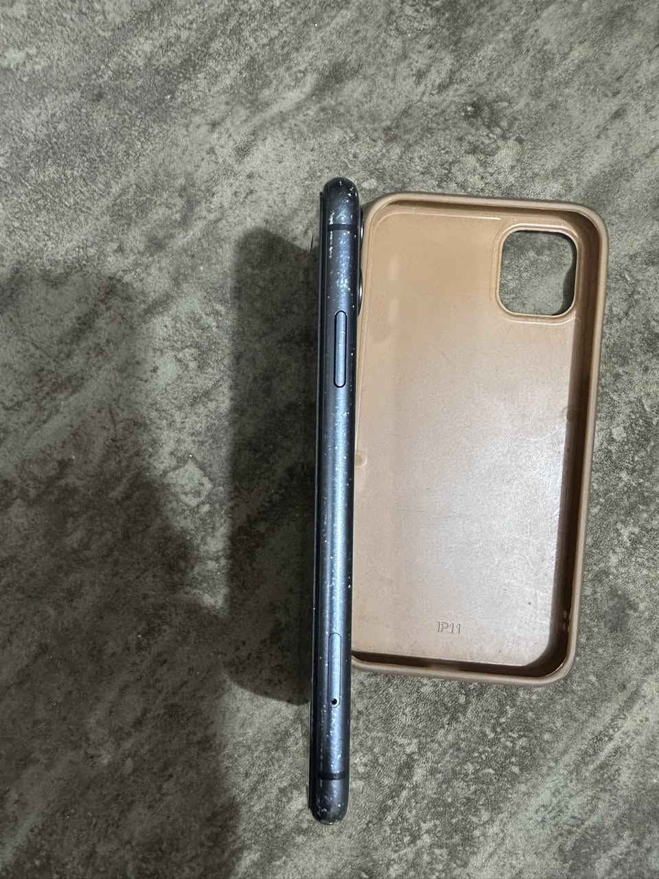 السلام عليكم ايفون 11 عادي بطاريه 71 ذاكره 128 جهاز نضيف مابي ايشي فقط الشخوط ب الشاصي موضح بل صور و الفيس ايدي واكف سعره ب 185 وبي مجال


**إذا كنت صاحب هذا الإعلان وتريد حذفه لأي سبب، رجاءا أرسل رسالة إلى الدعم الفني**
