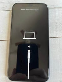 آيفون ١١ • ٢٥٦ • بطارية ٨١٪