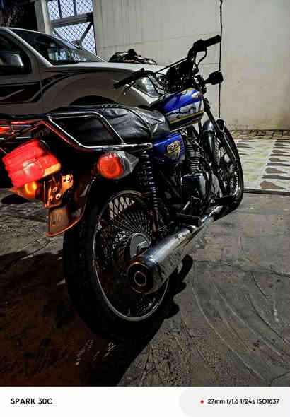 السلام عليكم دراجه تايكر موديل 19 دراجه مكفوله بس المحرك مجفت دراجه خير من الله محرك ناعم كلش اوراق العنوان واسط قضاء العزيزية السعر 500بيه مجال للتواصل رقم ***********
