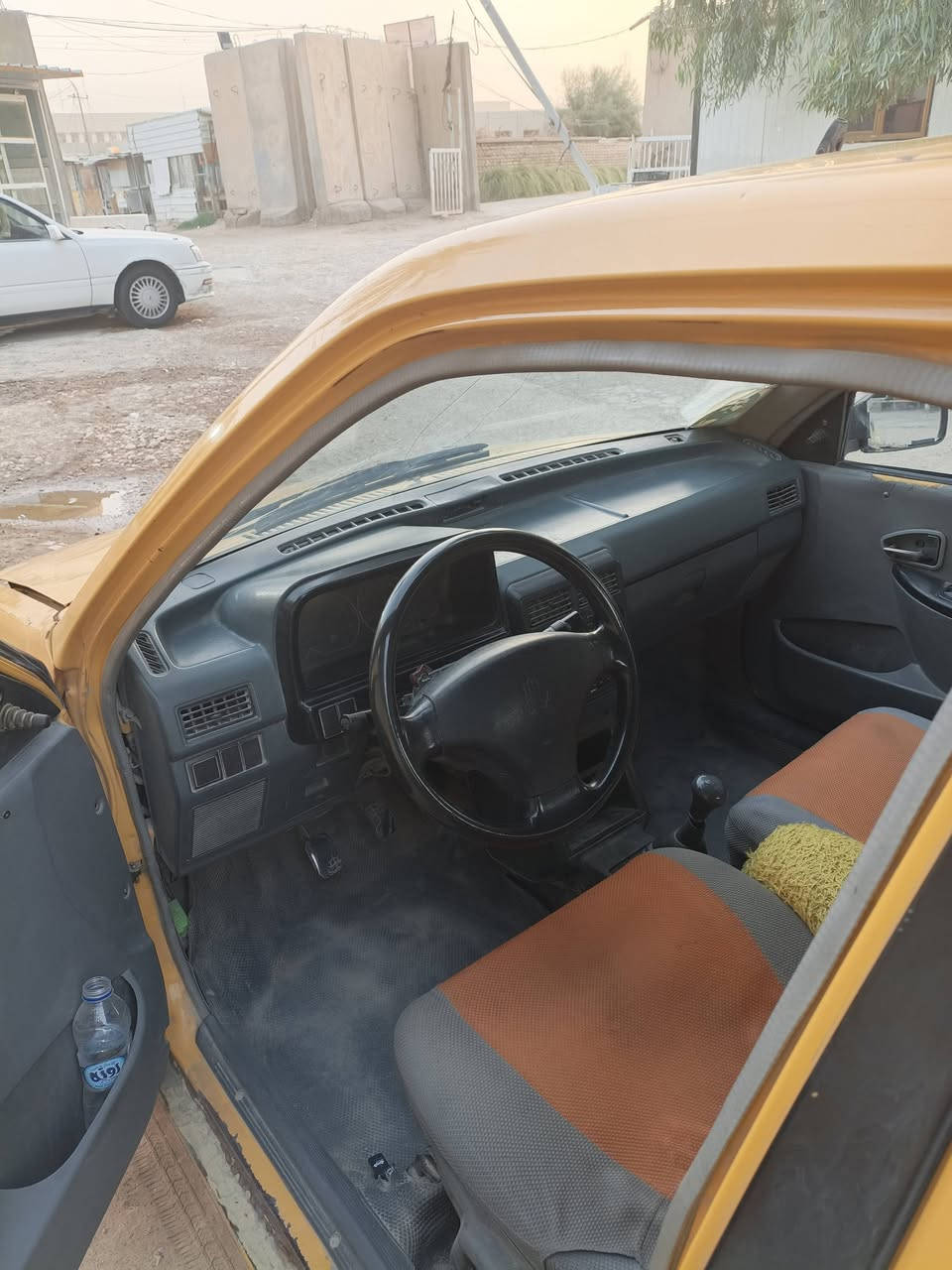 السلام عليكم ورحمة الله 
سياره سايبه 2011 رقم بغداد هيئه مصفره تبريد شغال سياره مال شغل خير من الله مكان كربلاء السعر 19 وبيهه مجال رقم ***********
