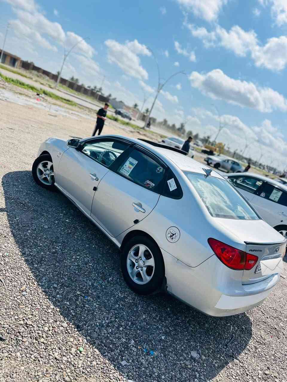 السلام عليكم للبيع دخول جديد افانتي موديل 2009  متومه اربيل اصليه دولي
محرك 16 شرط  كير اوتو شرط دكشن عالي بلادي السياره جديده لارصعه ولاا شخط موصفاتها حساسات خلفيه تبريد بيانو  أضاء بل مري صدر جديد طبه تخم تاير جديد  كشنات جلد تدفئه بل كشنات مري شفط  اربع دسك كشن سايق جكات تحكم ستيرن ويل 15 اصلي  السياره جديده بمعنئ الكلمه احلا من الصور شرط تراي وكشر زيررو.    السعر 45 وبيها مجال 
مكان السياره تكريت لاستفسار***********
