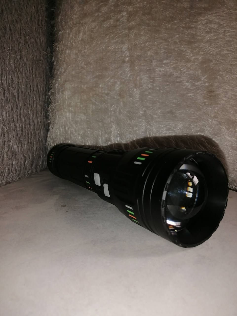لايت للبيع السعر ٤٥ الف الايت نظيف
وياه حماله وشاحنه توصيل موجود


**إذا كنت صاحب هذا الإعلان وتريد حذفه لأي سبب، رجاءا أرسل رسالة إلى الدعم الفني**
