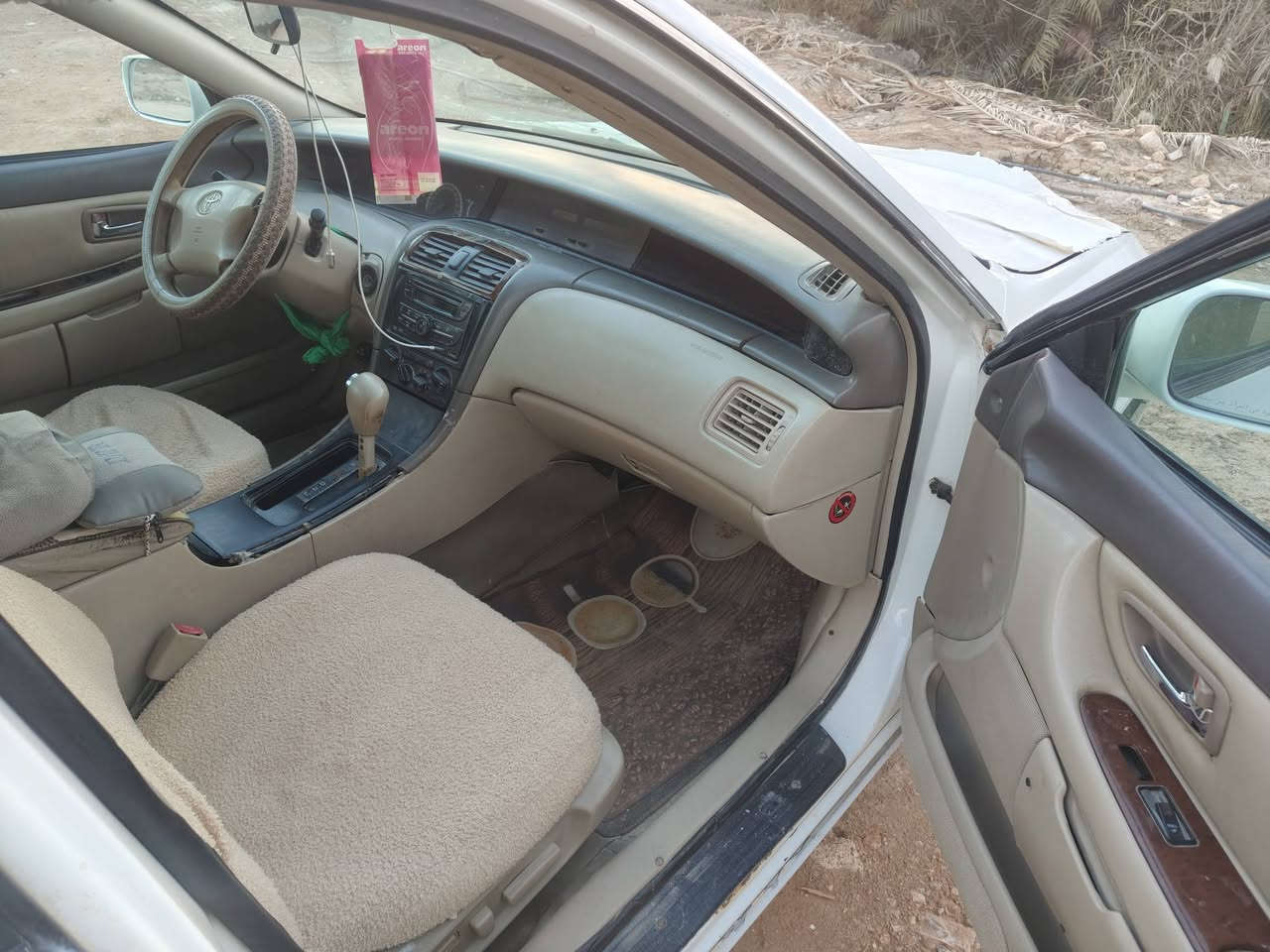 سلام عليكم افلون موديل 2006
سيارة مصبوغة 
ويرادلها شوي ترتيب 
رقم بصرة وسنويه 26 دولي 
المالك بالسماوة 
مكان السيارة السماوة 
السعر 75 وبيها مجال وترهم مراوس 
أي تفاصيل اتصل وتدلل 
***********
