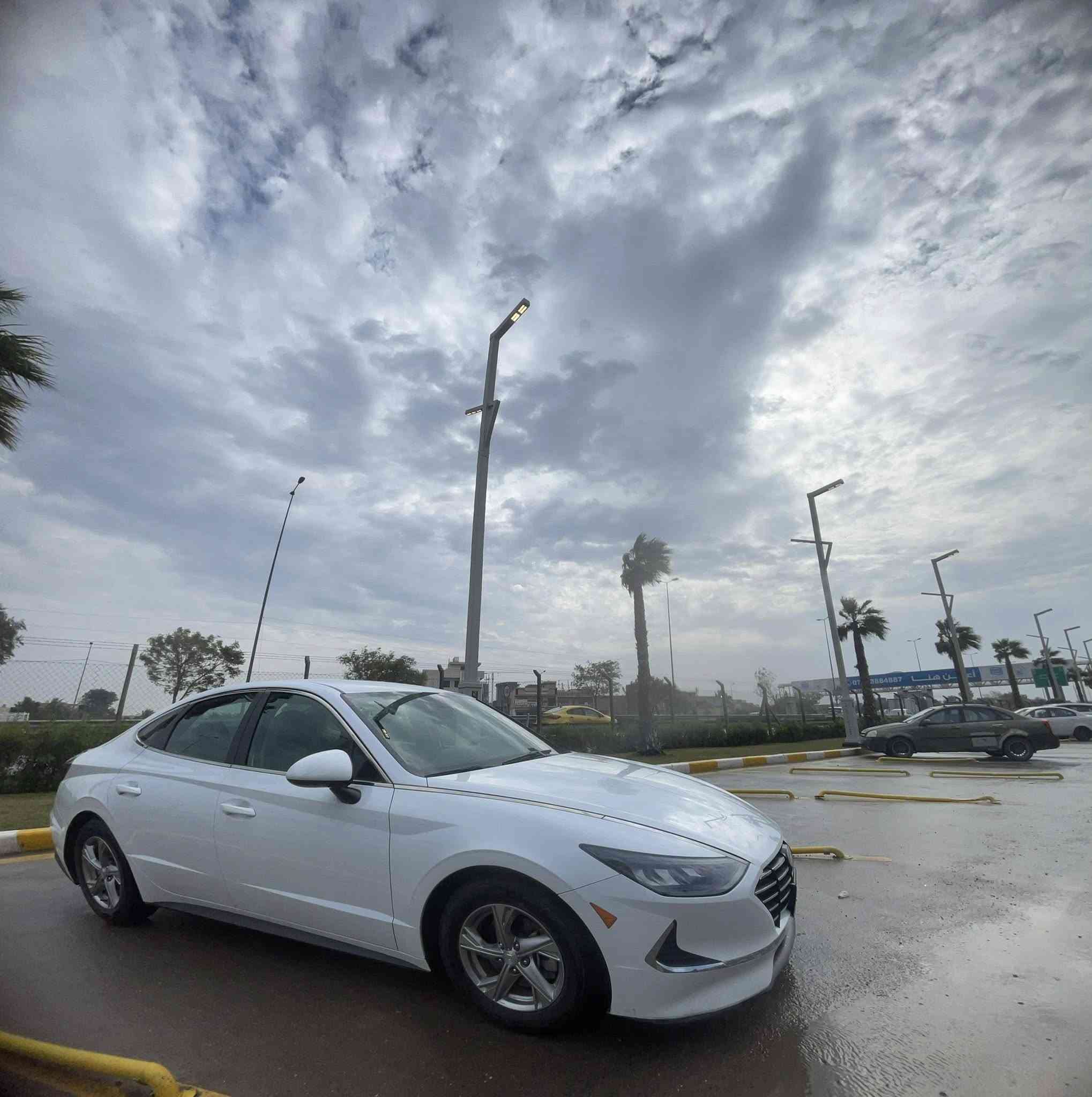 السلام عليكم
سوناتا ٢٠٢١
امريكي ضرر خلفي جنطه وطرف الجاملغ بس صبغ
وبيها صفحه السايق من امريكا كلير منعدى الجاملغ الامامي بجم كبس
مواصفات السوناتا العاديه 
صور الحادث والتصليح مالتها عندي اني مستوردها على ايدي 
السعر ١٥٠ وبيها مجال
***********
بغداد الغزاليه
ماشيه ٧٨ ميل
