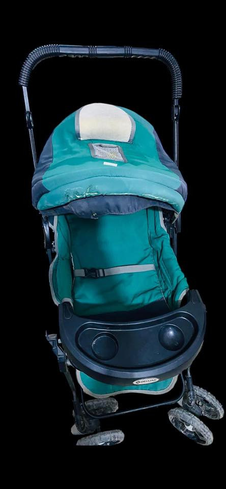 زحليكه بيها كسر بسيط موضح بالصوره بعشره عربانه بعشره فرشه هي ومداتها بعشره العنوان بغداد


**إذا كنت صاحب هذا الإعلان وتريد حذفه لأي سبب، رجاءا أرسل رسالة إلى الدعم الفني**