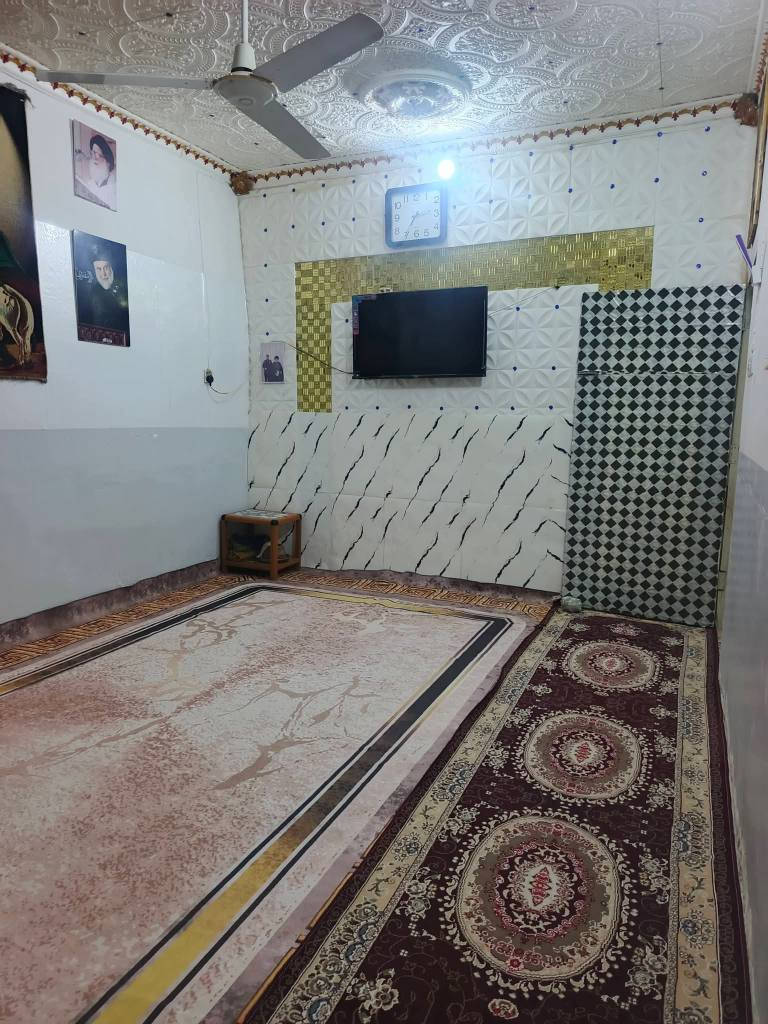 ياالله
سلام عليكم 
البيت البيع طابو صرف
مساحه ((120)) متر ركن 
الماجديه بين شارعين يعني فرع السوك
يحتوي على استقبال وصاله ومطبخ وصحيات
وغرفتين نوم
طابق ثاني غرفتين نوم وصاله 
استفسار اتصل🗣📲📞
((***********)) ((***********)) 
اخوكم أبو عراق... عمارة, ميسان
