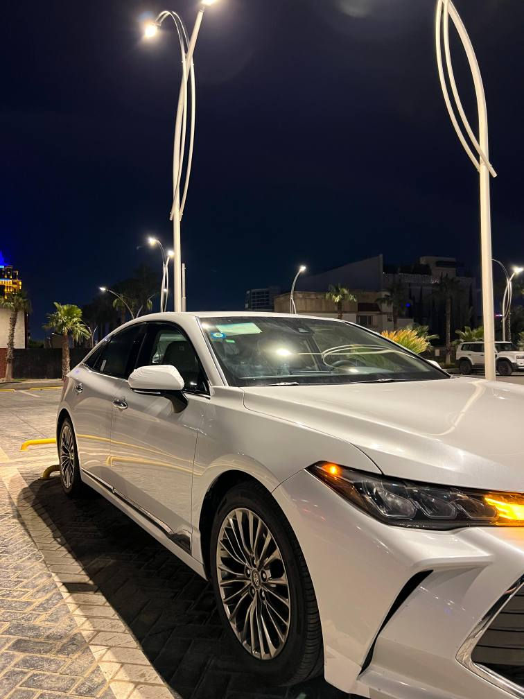 افلون 2020 خليجي 
رقم بغداد الماني سيارةكة بة ناوي خومة 
كير مكينة  هةموو شتي بة شةرت دةدةم بي  بوياغ  يةك جي prd هةية بي ليدران 
 مواصفات  xle
سعر 310 معامةلة 
*********** أربيل, العراق
