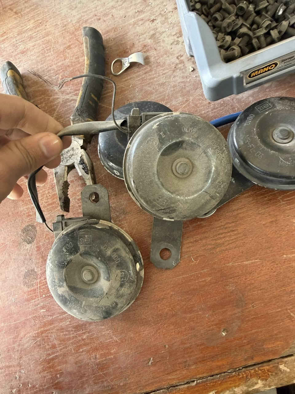 سيدان بوش الفيشه السوده مال تفصيخ تيوتا  السعر زوج ب٦٠ دكتهن تخبل
تحب تجي تفحص عنوانه المحموديه حي الجزائر 
متوفر توصيل هم لكل محافضات سعر توصيل ٥ الاف 
يرهم لكل سيارات 
***********
