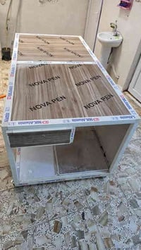 ميز طعام مع كراسي ومجموعه كلاصات ميز المنيوم دولاب منام حاجات نظيفه قل...