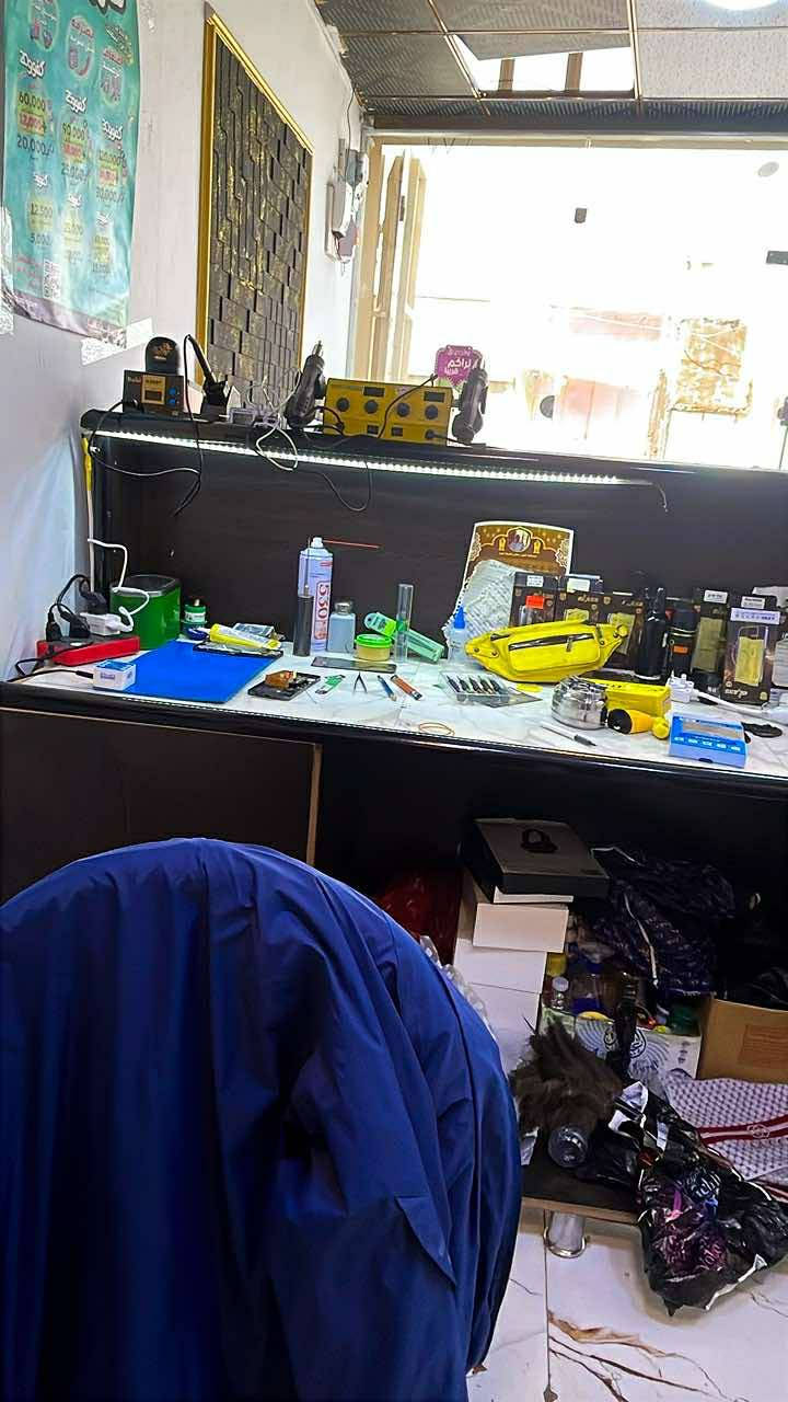 🛑🚨 يتوفر لدينا صيانة فوريه 📳 للهواتف الاندرويد 📲 والايفون 📴 بآسعار مناسبه وخصم على جميع الاعطال 

العنوان : مجاور جامع الشرقي 
الرقم : ***********
